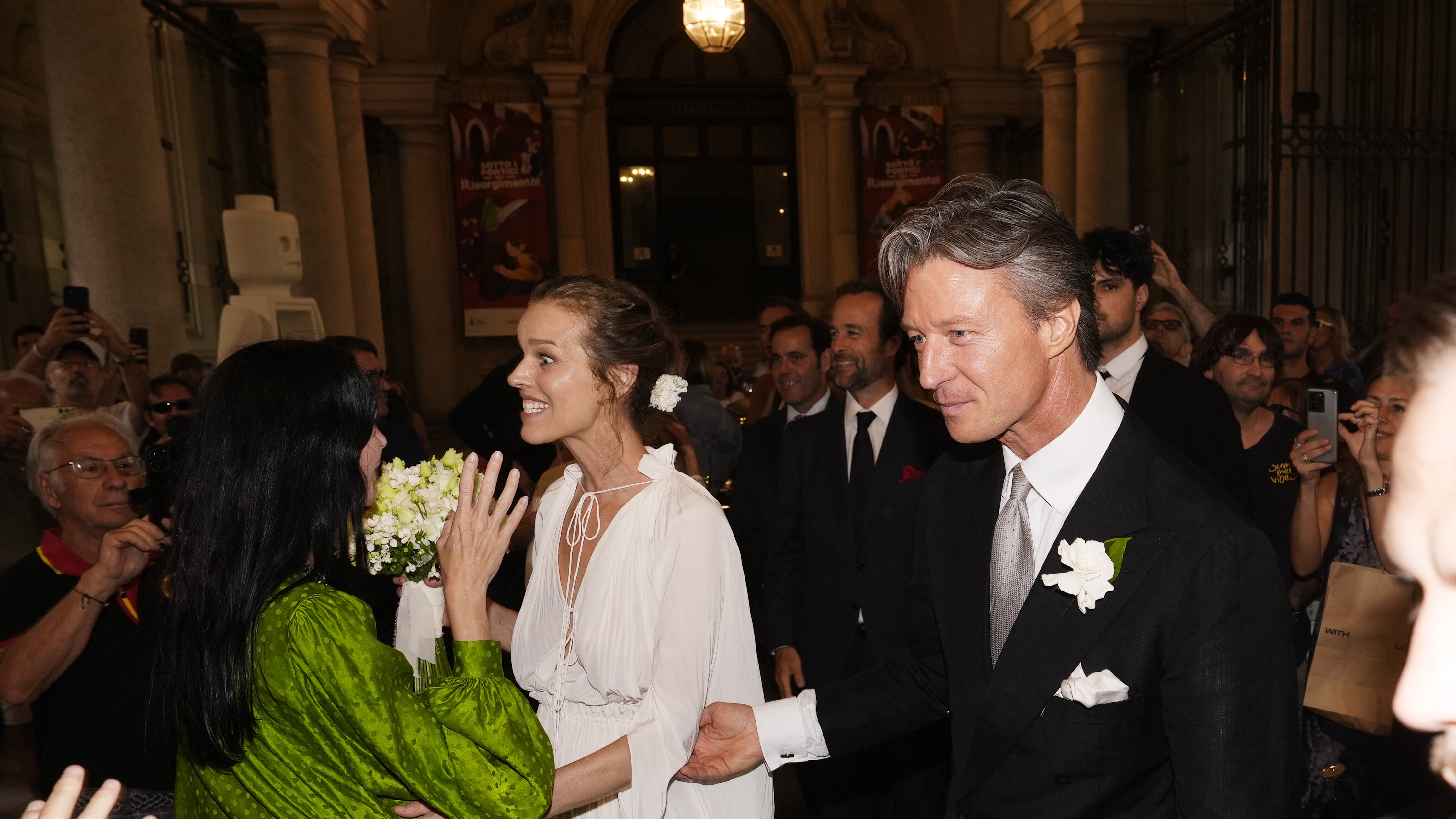 Eva Herzigova e Gregorio Marsiaj si sono sposati: dopo oltre vent’anni d'amore e tre figli la coppia ha detto sì a Torino