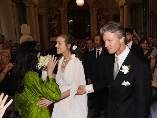Eva Herzigova e Gregorio Marsiaj si sono sposati: dopo oltre vent’anni d'amore e tre figli la coppia ha detto sì a Torino