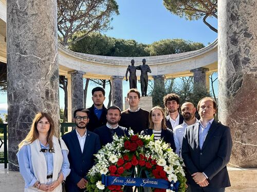 L'omaggio dei Giovani di FI ai caduti al Cimitero americano di Nettuno