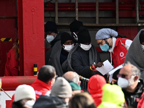 Le politiche anti migranti funzionano: cosa succede nel Regno Unito
