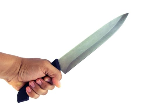 Stuprano la figlia, la madre uccide un aggressore