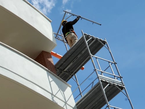 Il Fisco schiaccia le Pmi: 10 miliardi all'anno