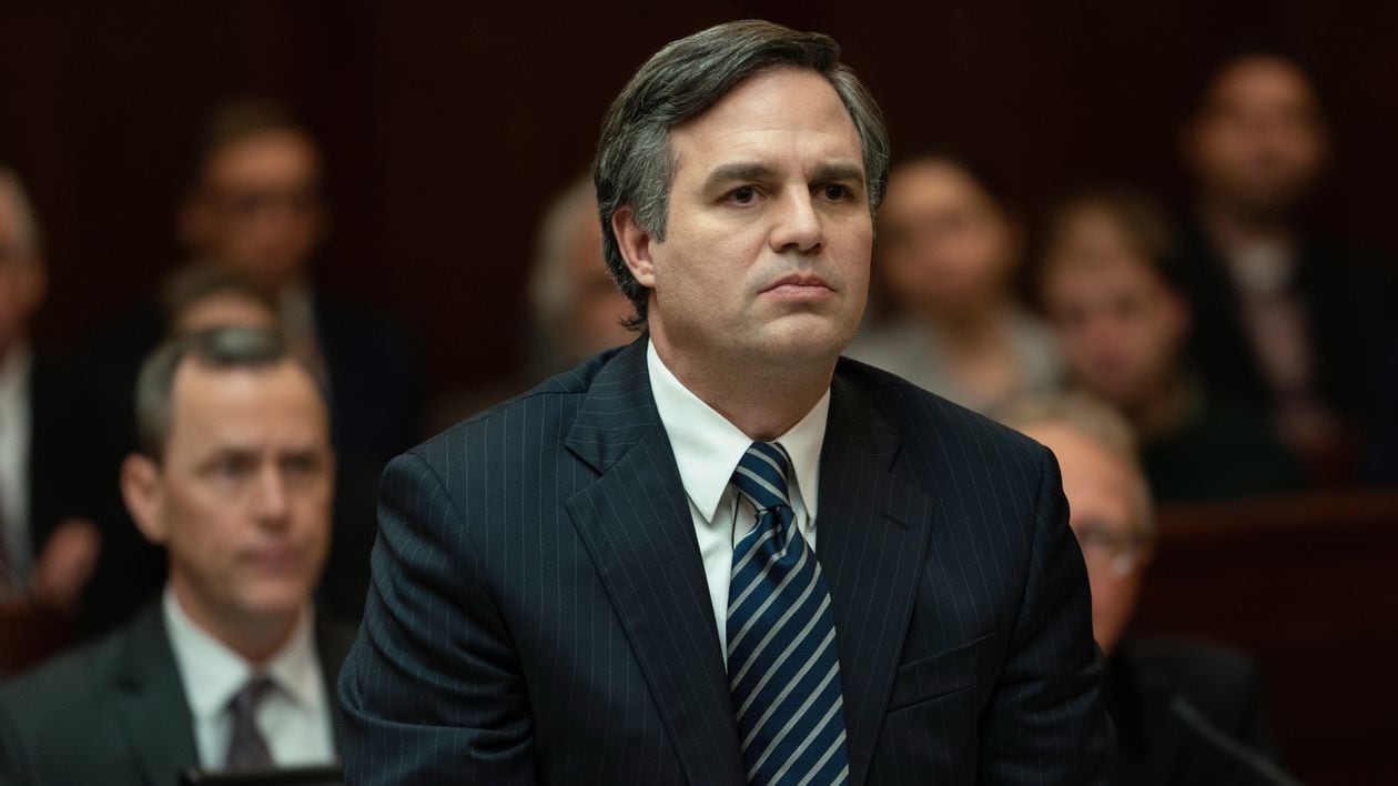 Cattive acque, il thriller legale con Mark Ruffalo arriva al cinema