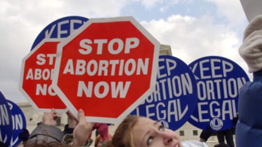 Mississipi, dura legge varata contro l'aborto