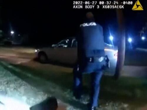 Ohio, afroamericano ucciso dalla polizia. Stato d'emergenza contro le proteste