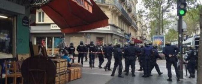 Intervento della polizia anti-terrorismo a Parigi 2