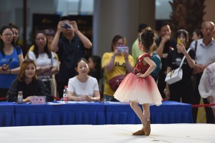 Cina, bambini in passerella. É boom di corsi per baby models 6