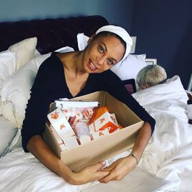 Così i vip su Instagram ostentano normalità e ricchezza 2