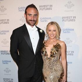 Kylie Minogue e Joshua Sasse fidanzati ufficialmente: foto 1