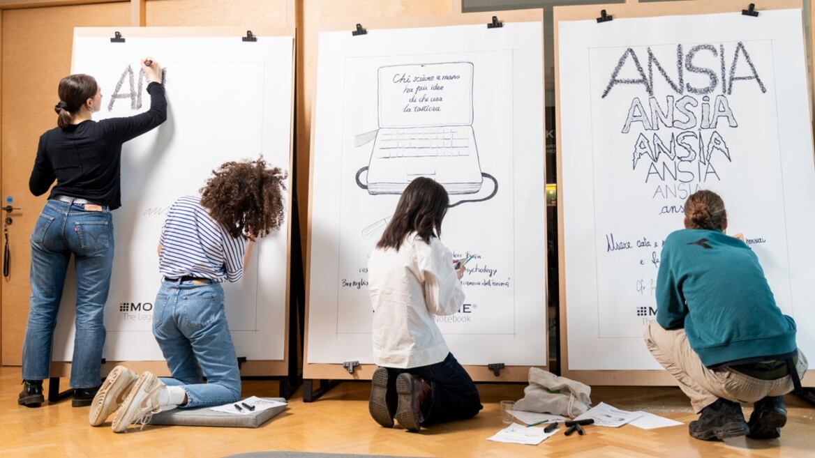 Manifesti e alberi d'artista per il Fuorisalone (e oltre)