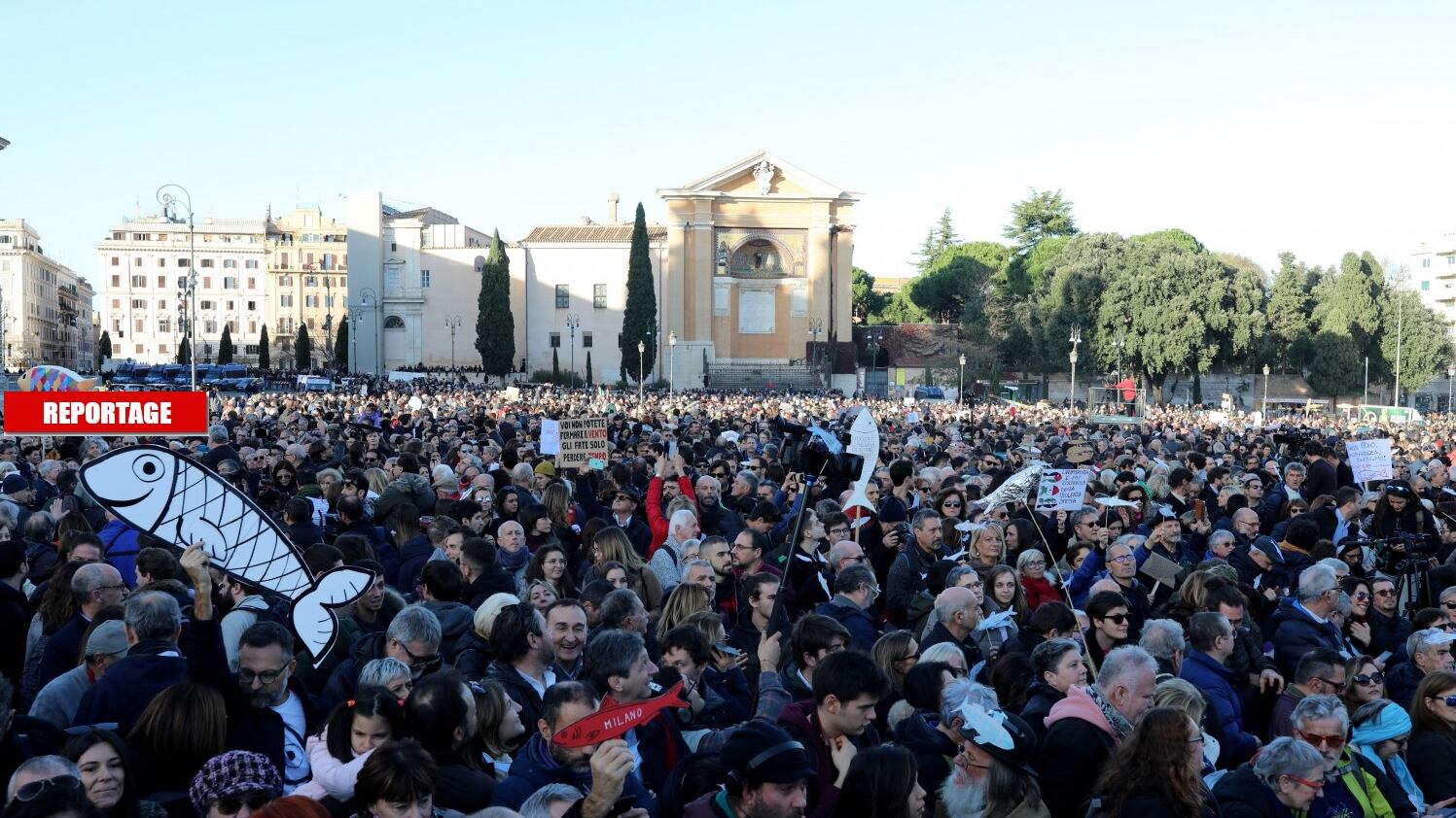 "Salvini mangerebbe i figli...". L'odio della sardine a Roma