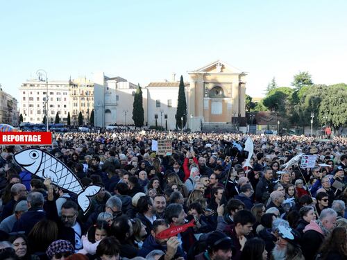"Salvini mangerebbe i figli...". L'odio della sardine a Roma