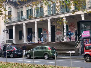 Sgombero immigrati dalle palazzine di via Molise a Milano 2