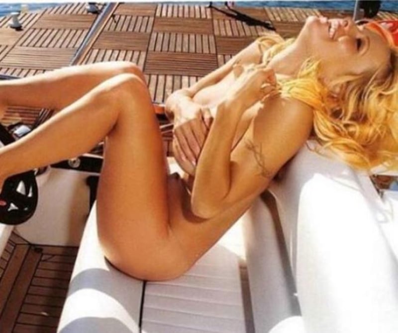 Pamela Anderson, la più sexy ieri e oggi 12