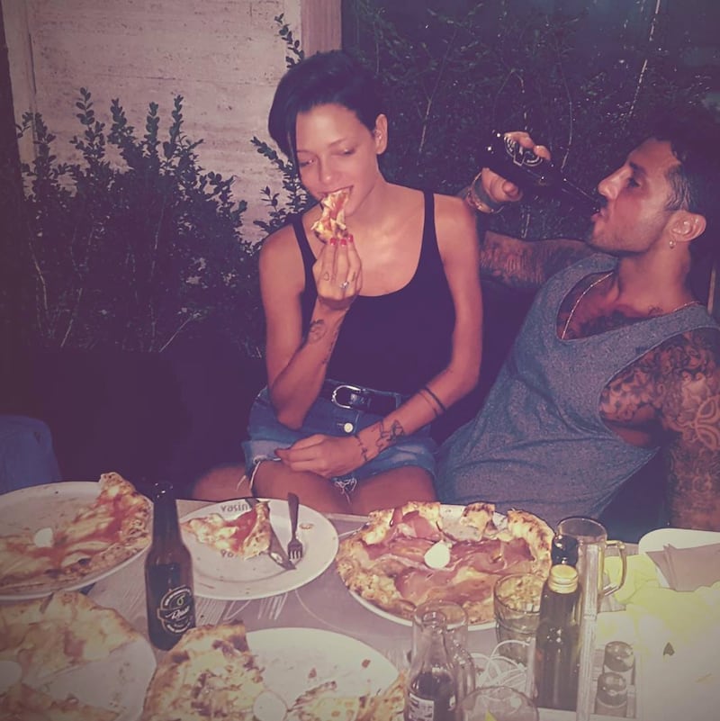 Fabrizio Corona e Silvia Provvedi, la love story su Instagram 34