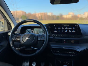 Hyundai Bayon 2025: guarda la gallery del restyling del B SUV 17