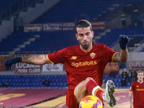 Nell'Olimpico vuoto basta l'acuto di Oliveira