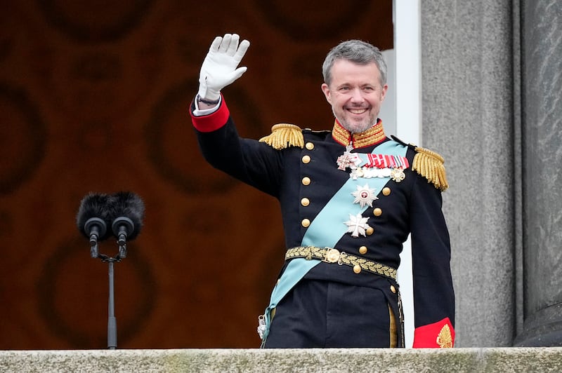 La regina Margrethe abdica. Sale al trono Re Frederik X 5