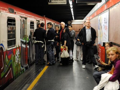 Dalla scuola ai trasporti: ecco cosa succede con lo sciopero di domani