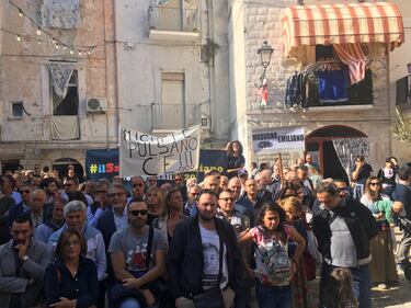 Bari, Emiliano presenta la sua candidatura alle prossime regionali 10