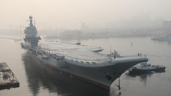 Cina, test in mare per il Gruppo da Battaglia della portaerei Shandong