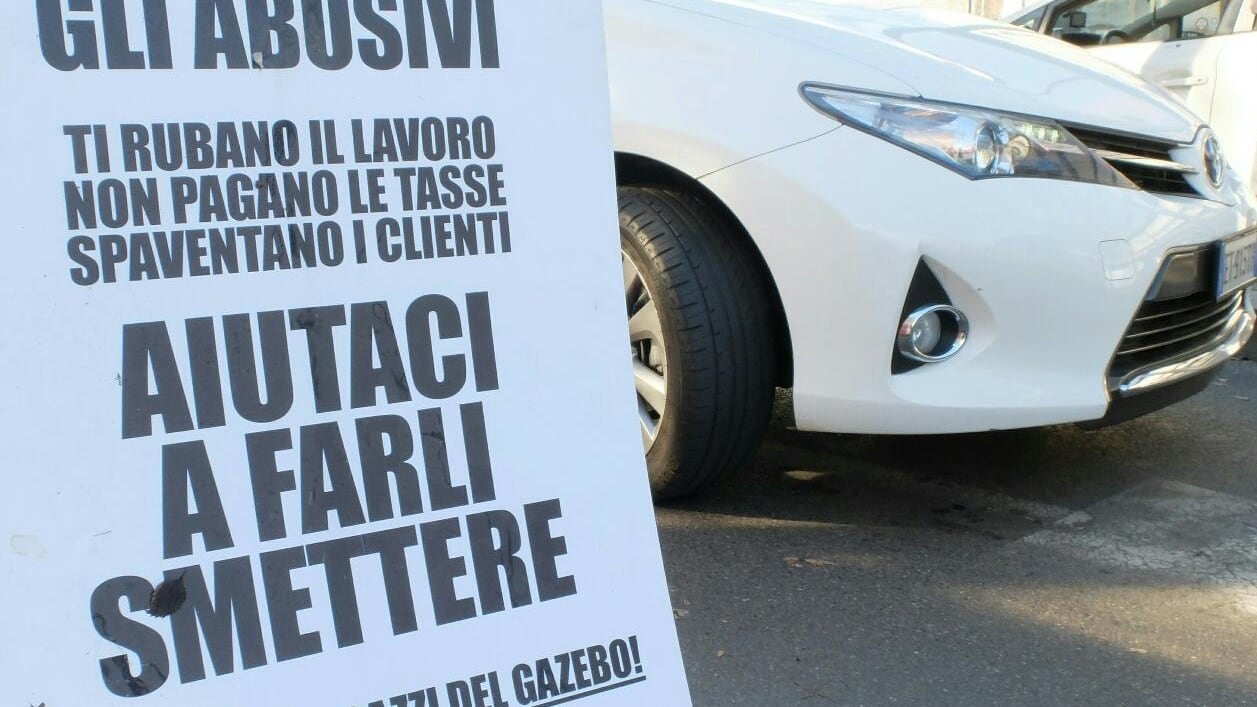 Taxi, steward in Centrale per tener lontani gli abusivi
