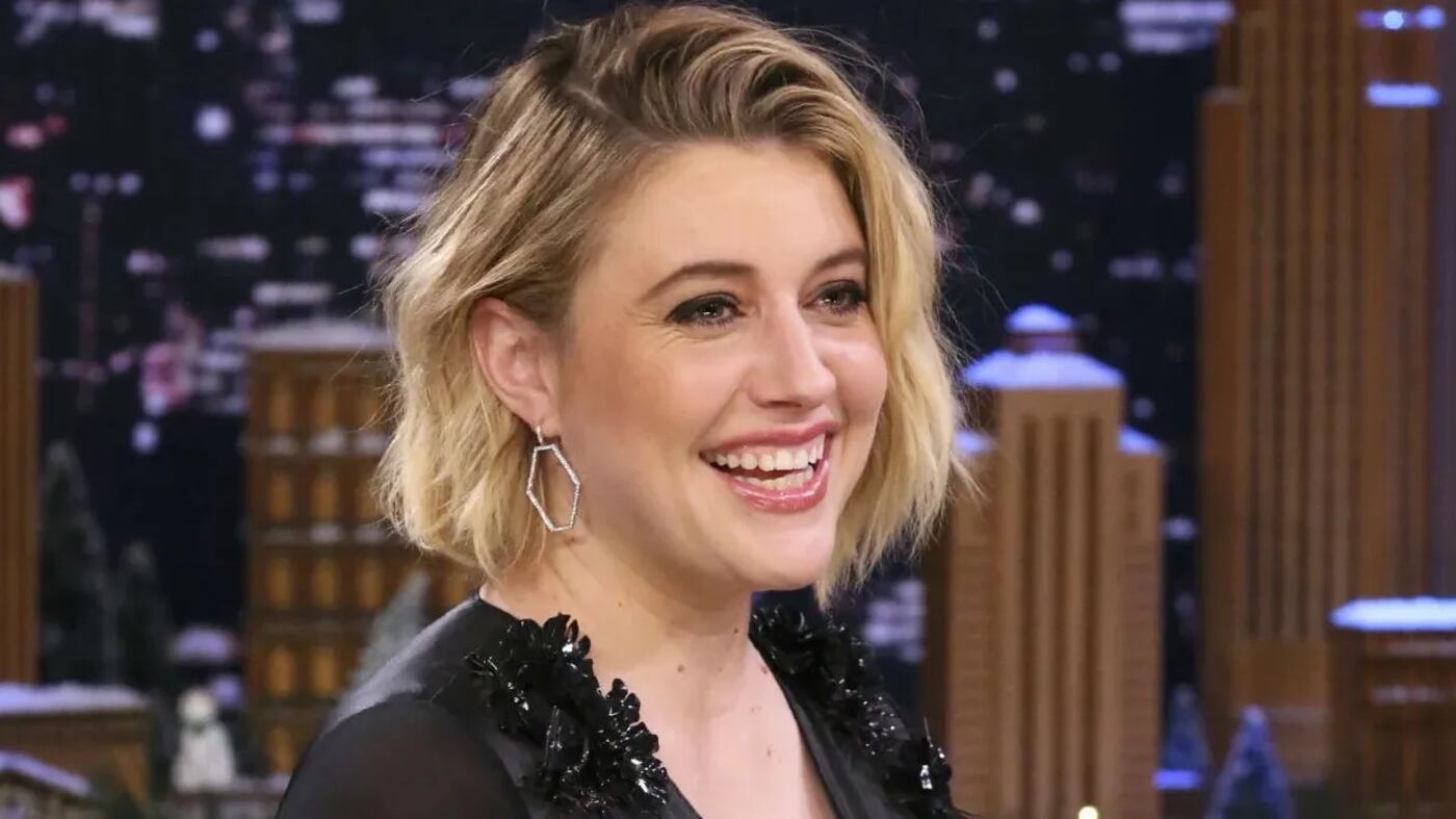La regista di "Barbie" Greta Gerwig è la donna dell'anno per il Time