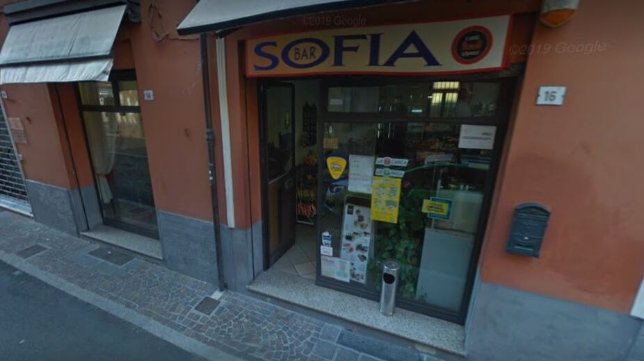 Magrebino molesta ragazza: rissa fra stranieri in strada, panico fra i passanti