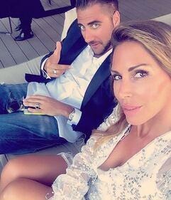 Guendalina Canessa, selfie da urlo allo specchio 24