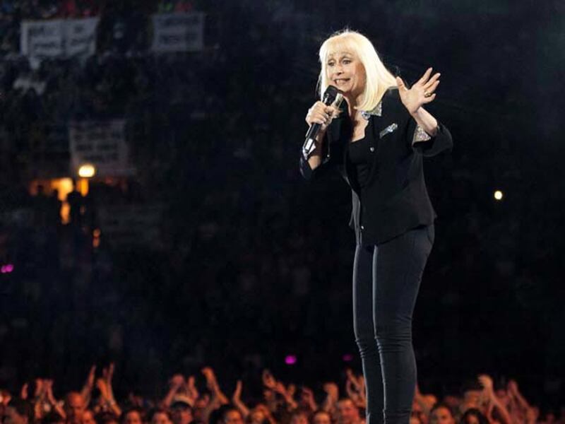Raffaella Carrà, la storia in foto 37