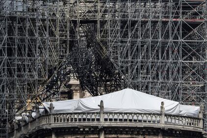Dopo l'incendio alla Cattedrale di Notre-Dame cominciano i lavori di messa in sicurezza 3