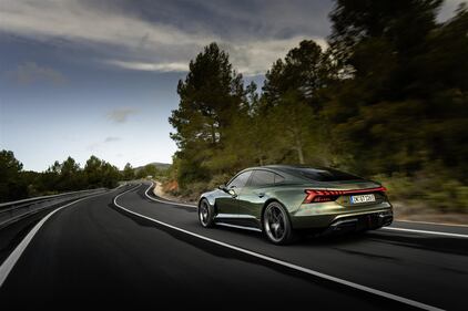 Audi e-tron GT 2024, guarda tutte le foto 8