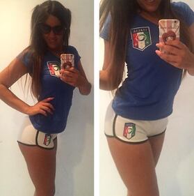 Euro 2016, gli auguri hot di Claudia Romani all'Italia 3