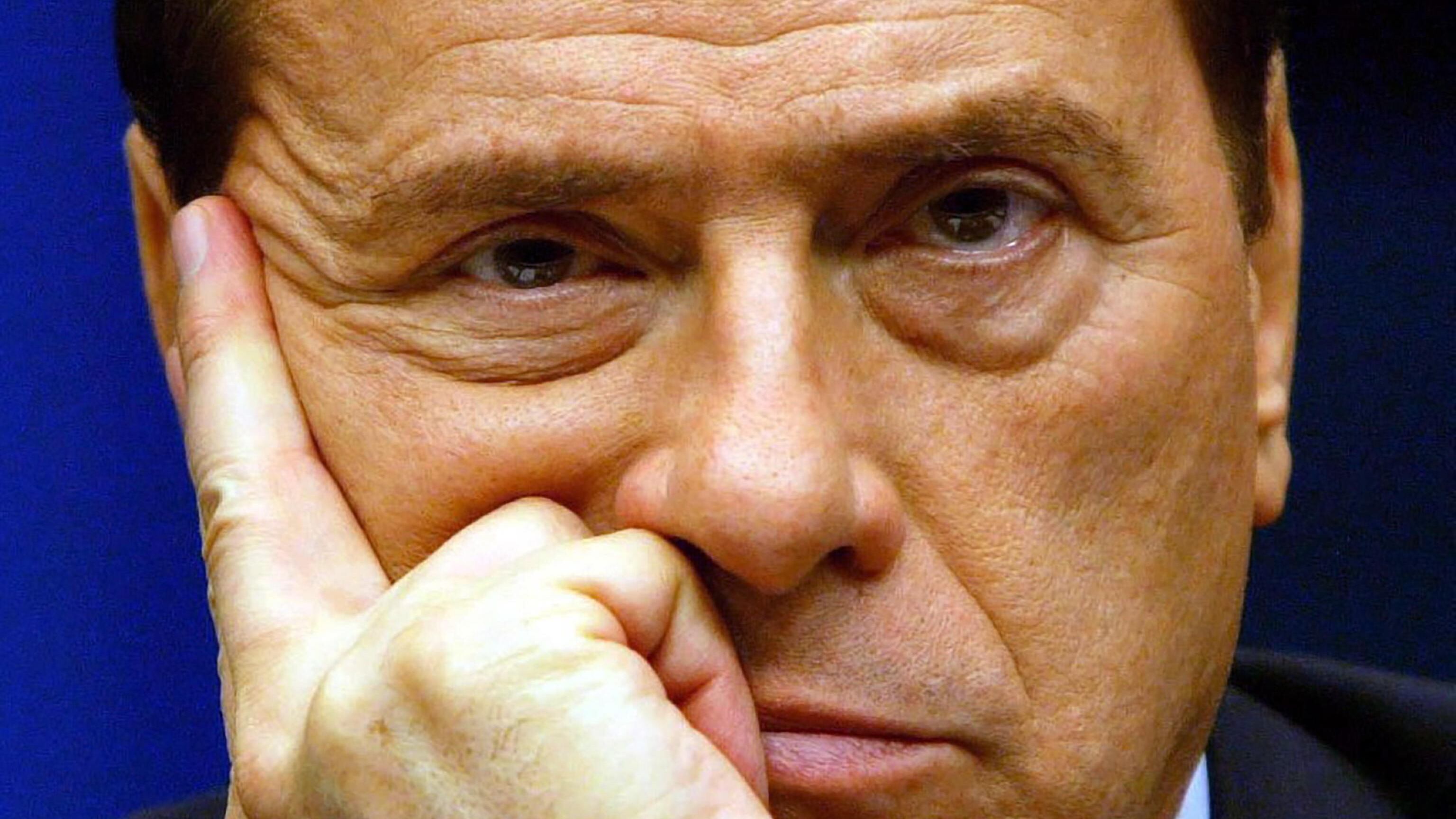 Tutta la politica si ferma. "Sarà lutto nazionale". Funerali solenni in duomo