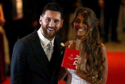Messi dice sì alla sua Antonella: ecco le foto del lieto evento 19