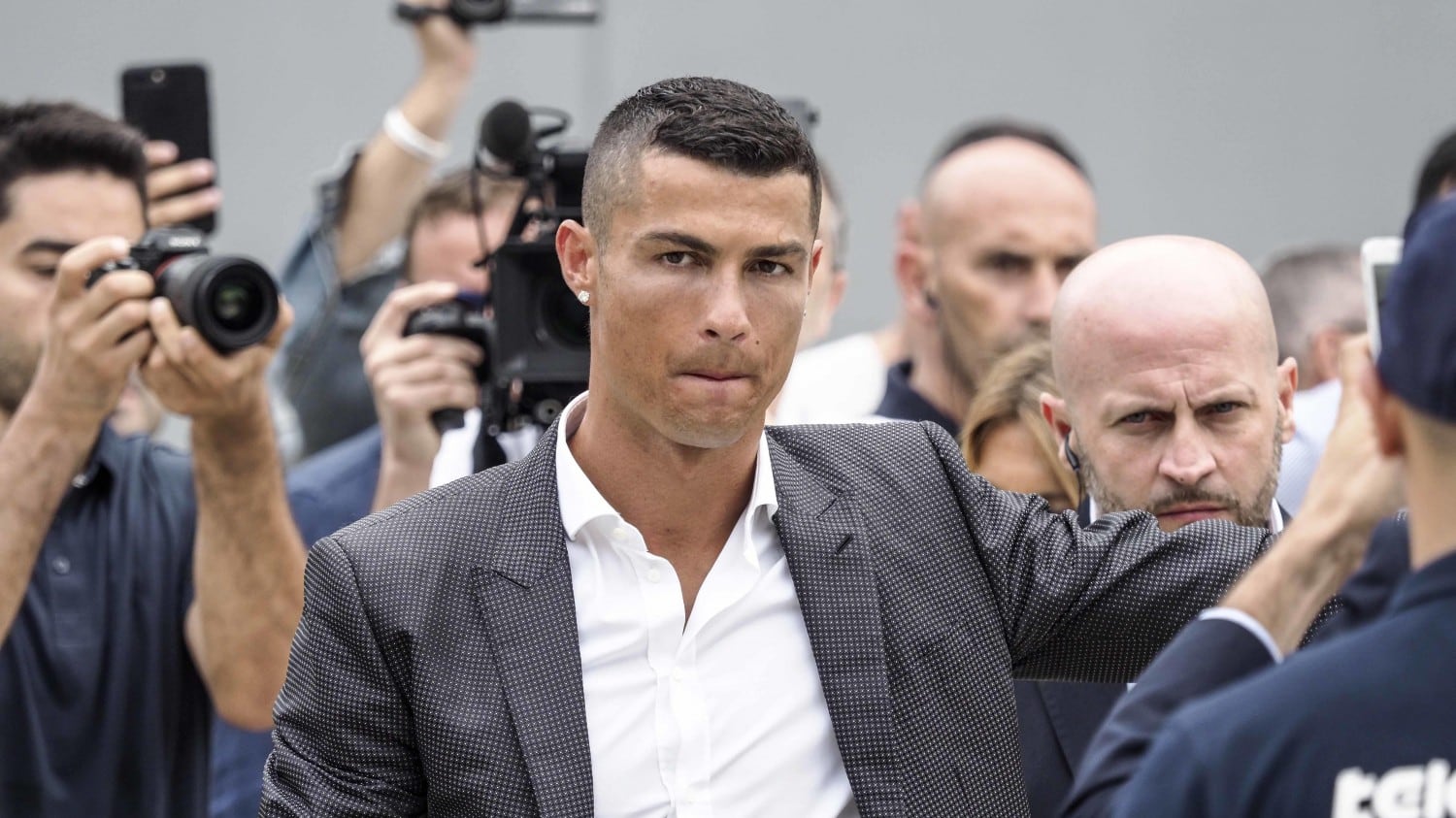 Cristiano Ronaldo si accorda con il fisco spagnolo: multa da 18,8 milioni di euro