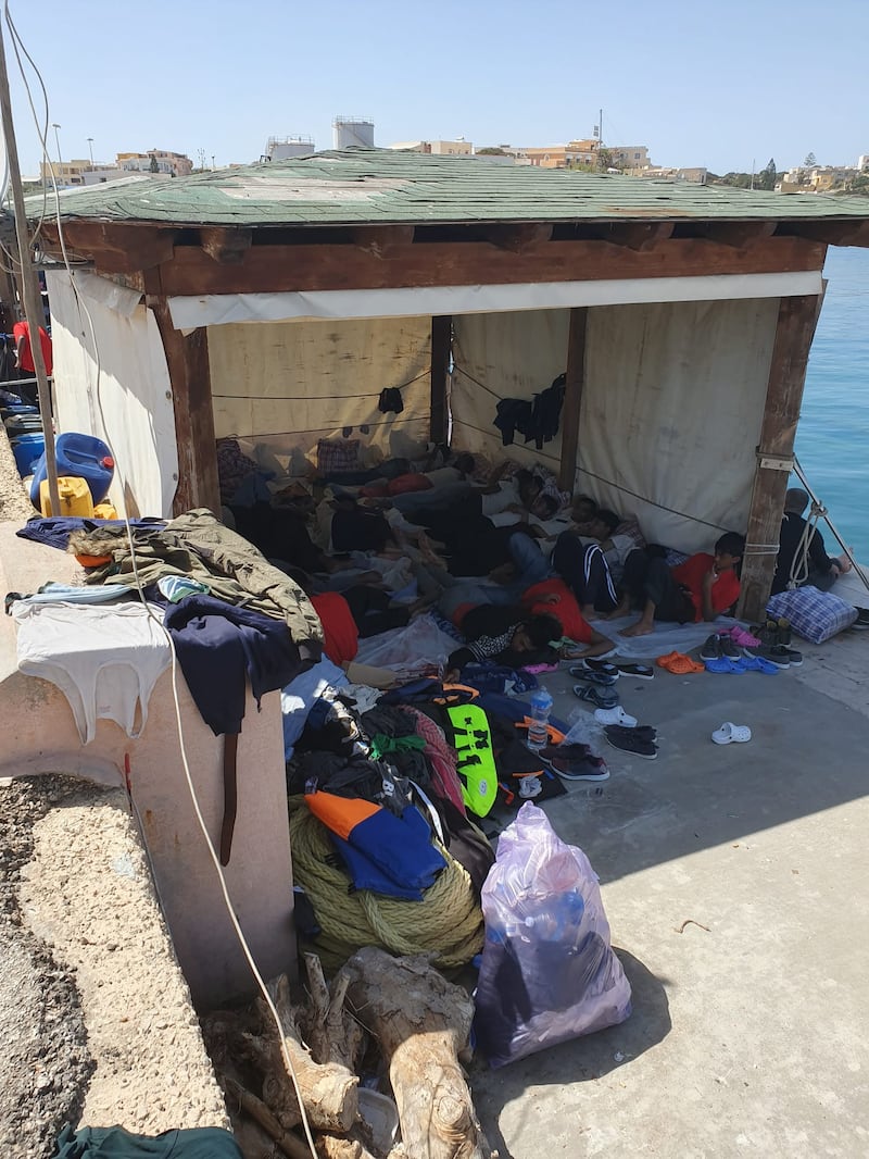 Nuovo sbarco a Lampedusa: così l'Isola esplode 3