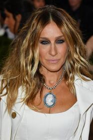 Met Gala 18: Sarah Jessica Parker, solo trucco sul viso? 6