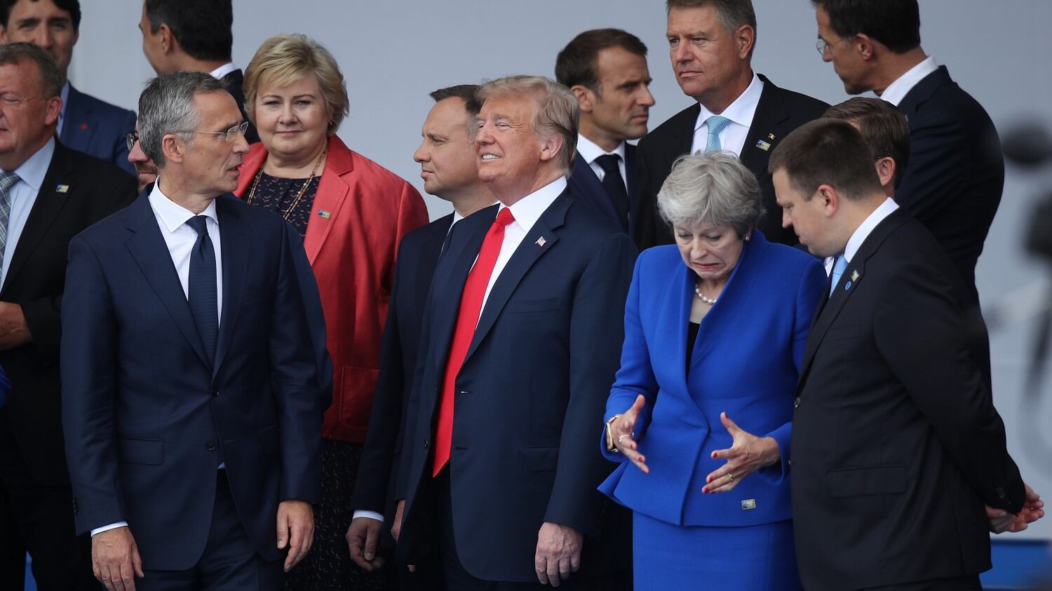 Spese Nato, Trump alza voce. Parigi: "Non c'è alcun accordo"
