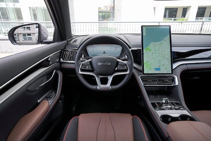 Le foto di BYD Seal U DM-i: il SUV plug-in che punta tutto su comfort ed efficienza 10