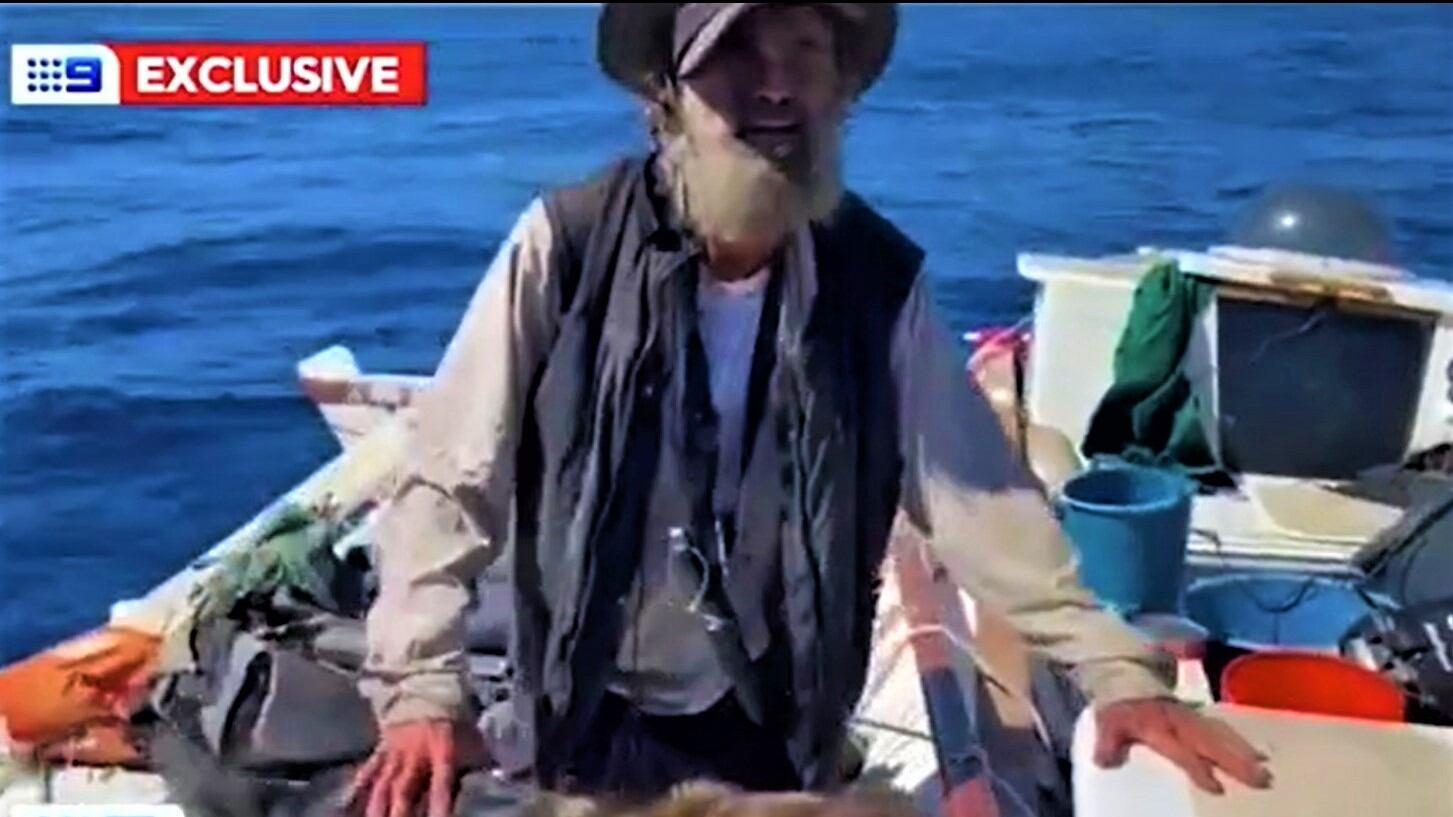 Tre mesi alla deriva nell'Oceano: l'incredibile salvataggio di Tim e del cane Bella