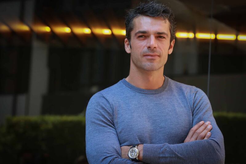 Luca Argentero con il cast del film "Al posto tuo" 14