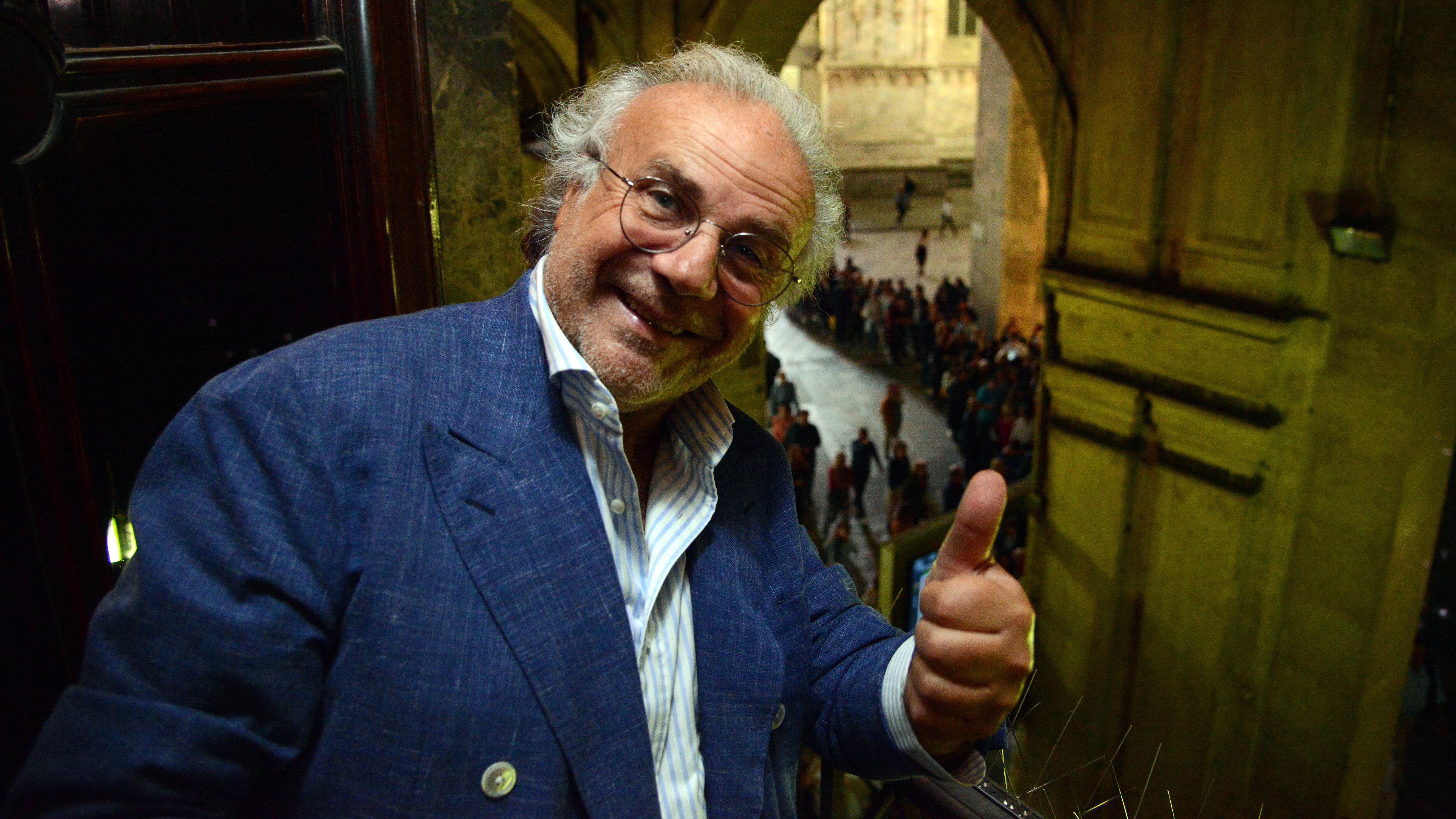 "Ignobili, non li leggo". Jerry Calà insultato sui social dopo l'infarto