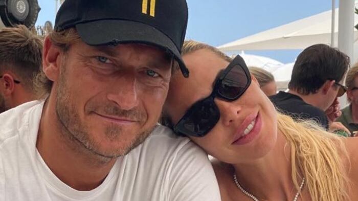 "Ilary? Ecco perché mi sono allontanato". Totti rompe il silenzio