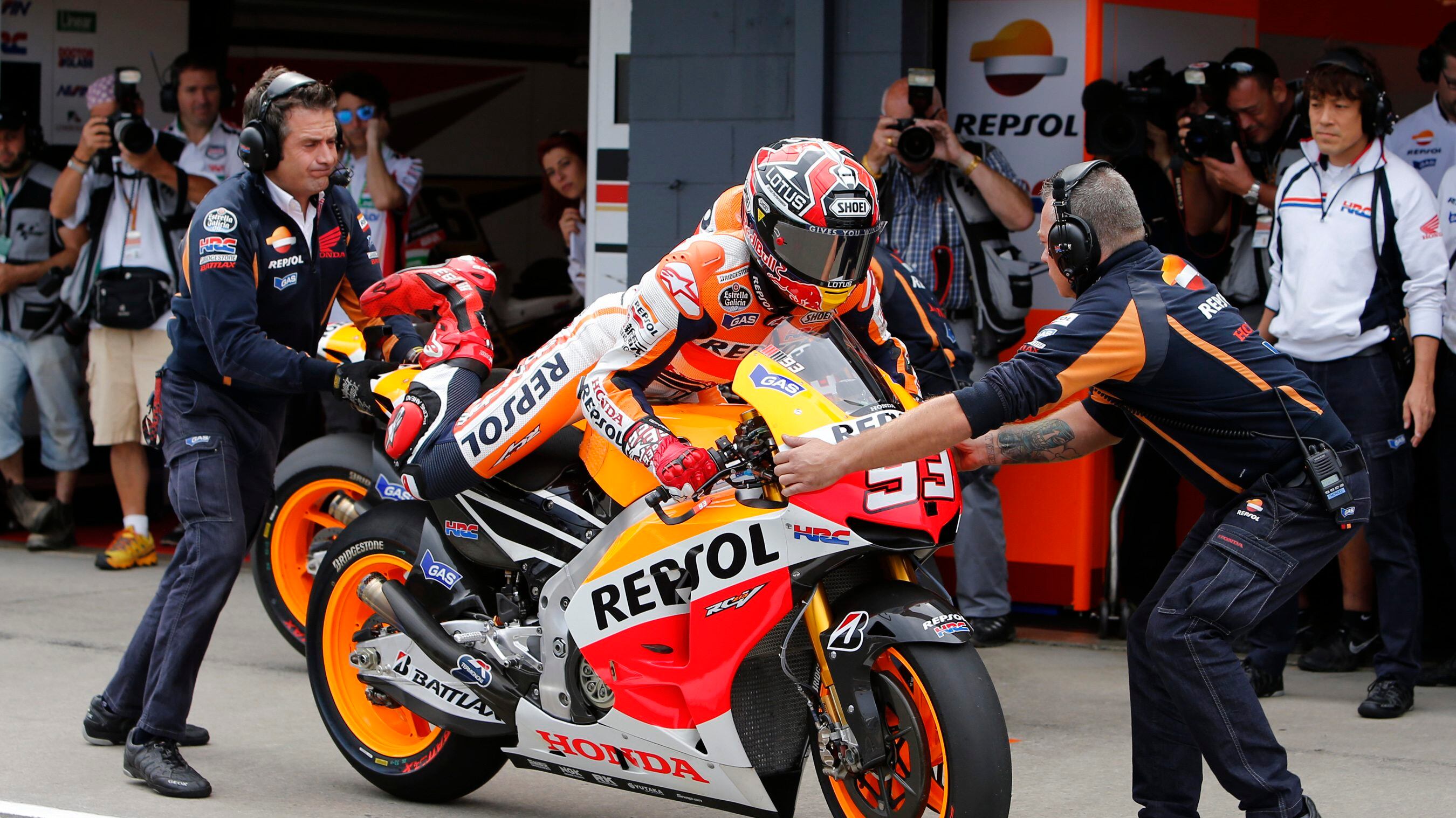 Si riparte da Marquez subito in pole E da Rossi lentissimo