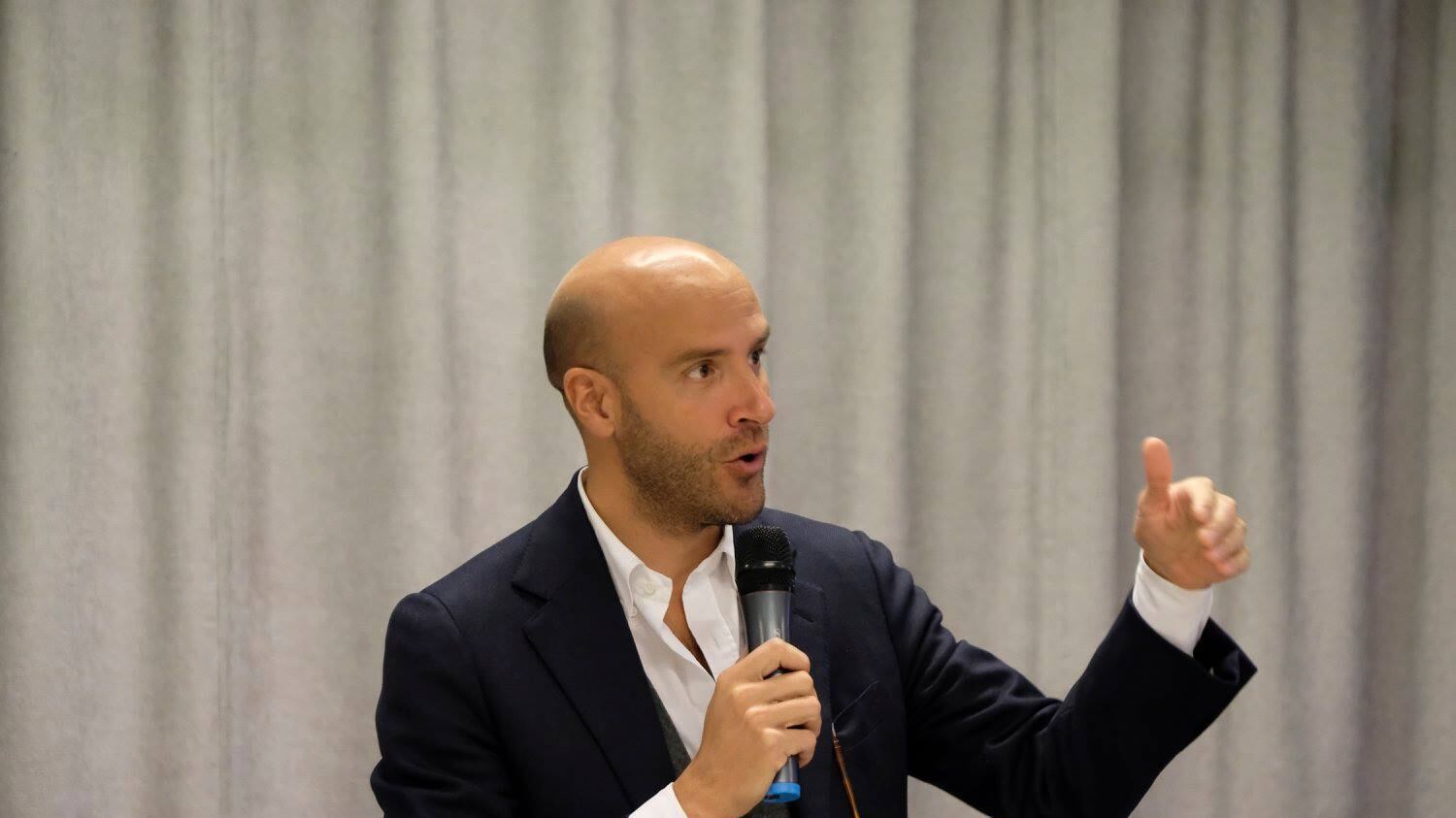 Filippine, Duterte espelle l'europarlamentare del Pd Filibeck