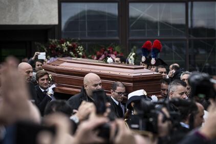 I funerali di Pino Daniele al Divino Amore a Roma 6