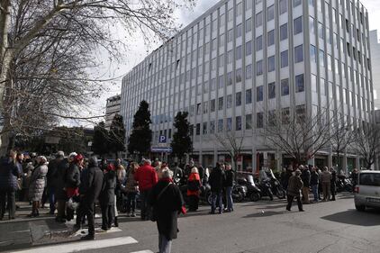 Terremoto, panico a Roma: chiusa metropolitana, evacuate scuole e uffici 13