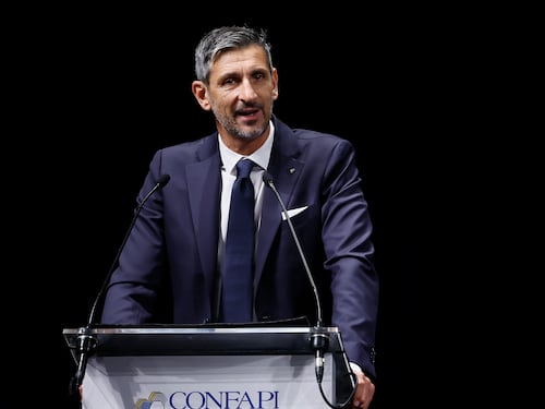 "Il salario minimo? Abbassa gli stipendi: non serve"