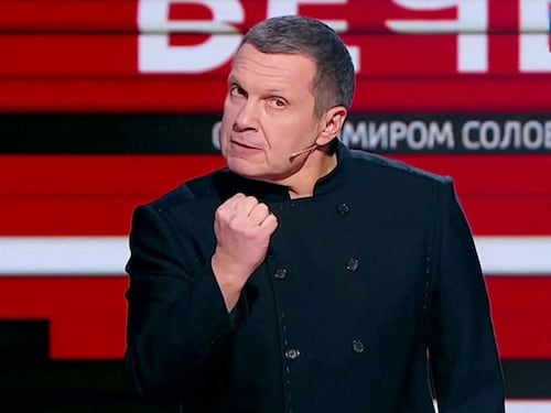 Solovyov torna ad attaccare Meloni: "Seguace di Mussolini, corresponsabile dei crimini fascisti"
